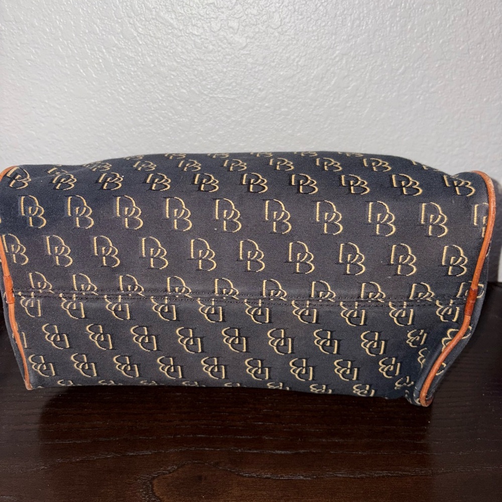 Dooney & Bourke Black and Tan Satchel - Picture 3 of 13